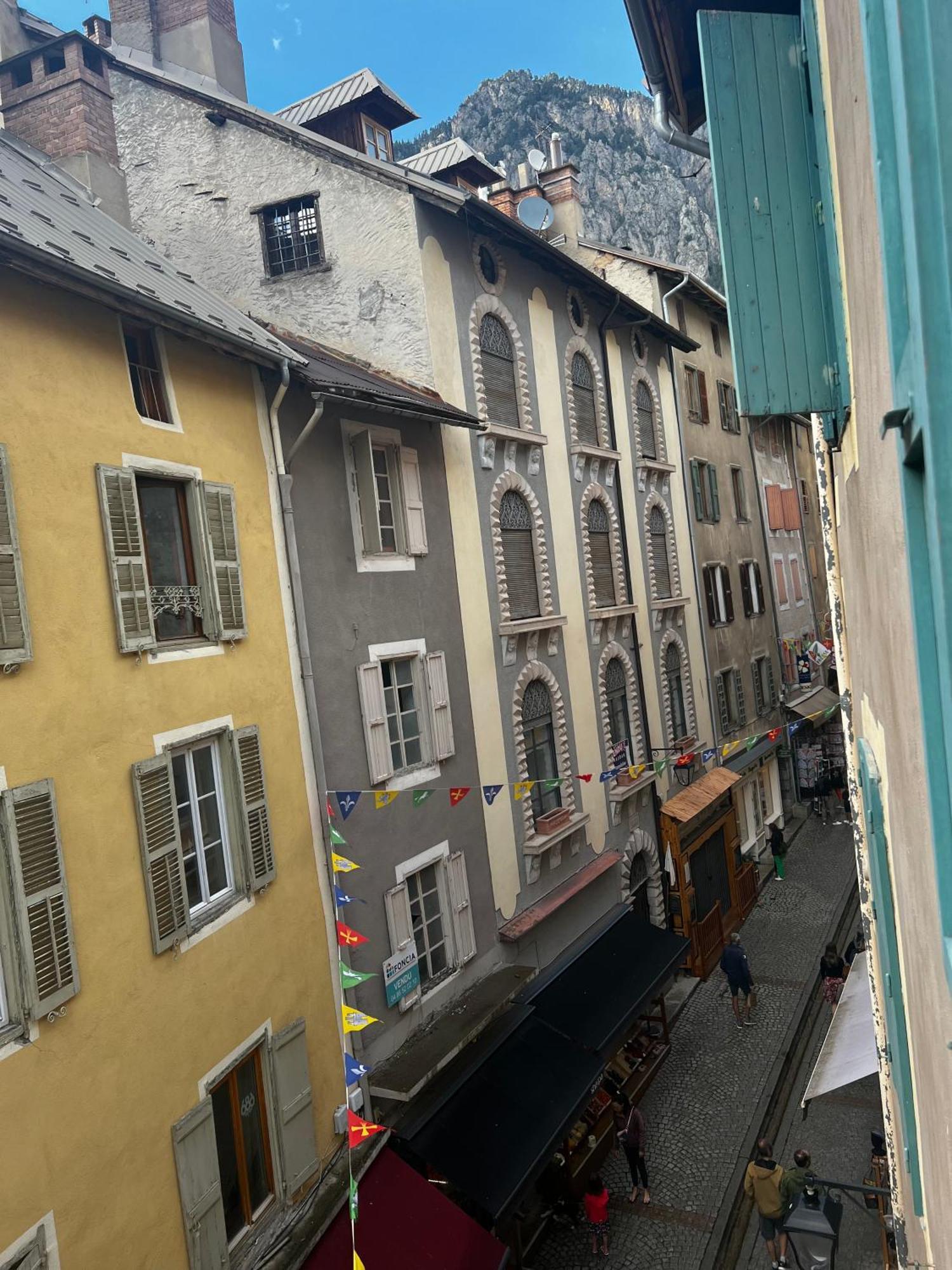 Moderne Et Chaleureux Apartamento Briançon